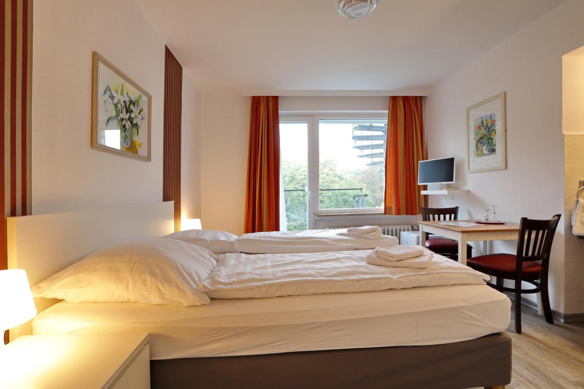 Hotel Am Park Braunschweig Exterior photo